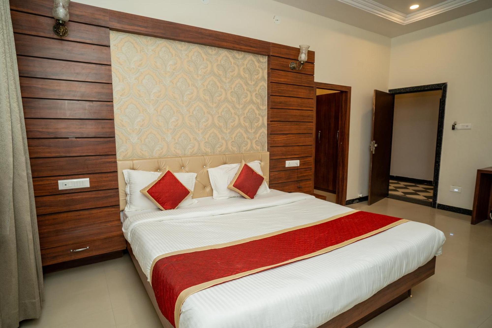 Tiger'S Trail Hotel & Food Court Kumbhalgarh Exterior foto